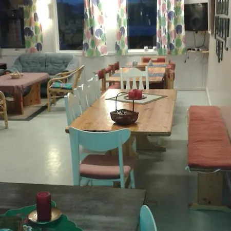 Melastua Gjestehus Hostel *