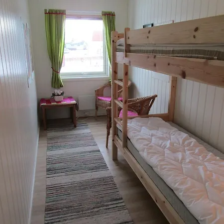 بيت شباب Melastua Gjestehus Nordmela